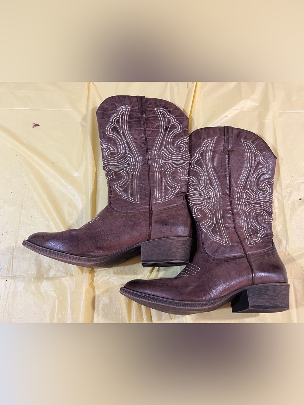 Women's Brown Embroidered Western Heeled Boots